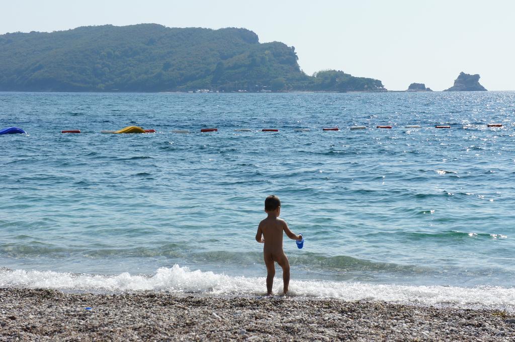 Budva Inn Guest House Bagian luar foto