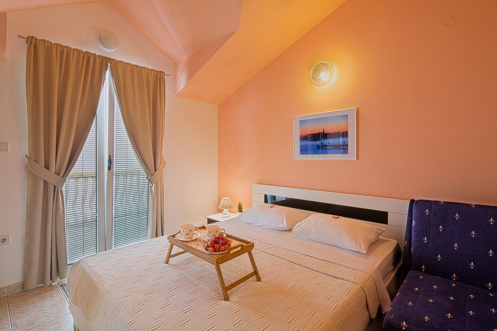 Budva Inn Guest House Bagian luar foto